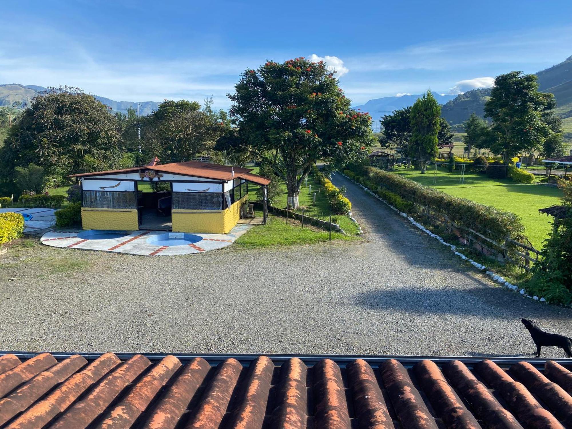 Finca Hotel Paraiso Urrao Buitenkant foto