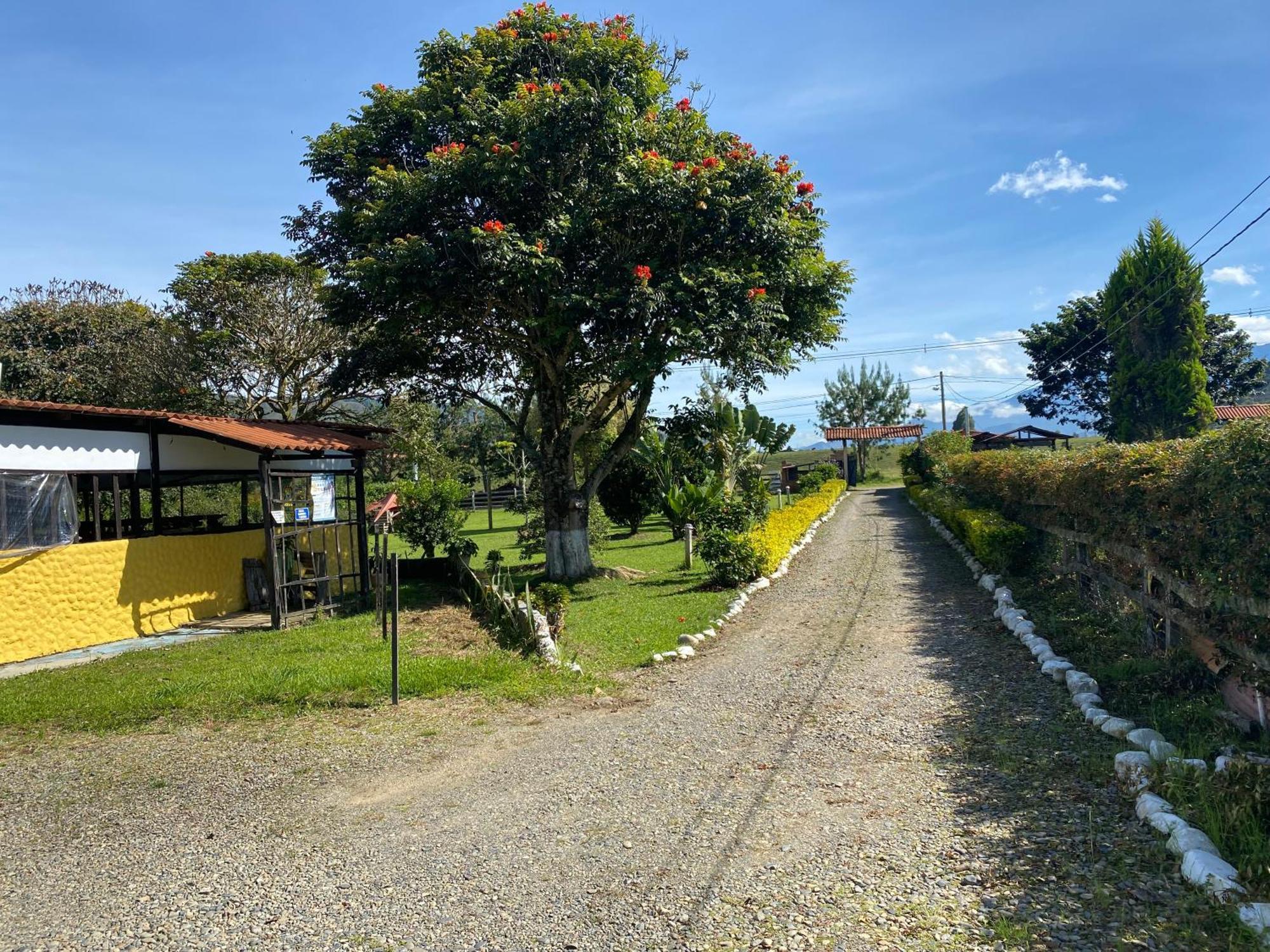 Finca Hotel Paraiso Urrao Buitenkant foto
